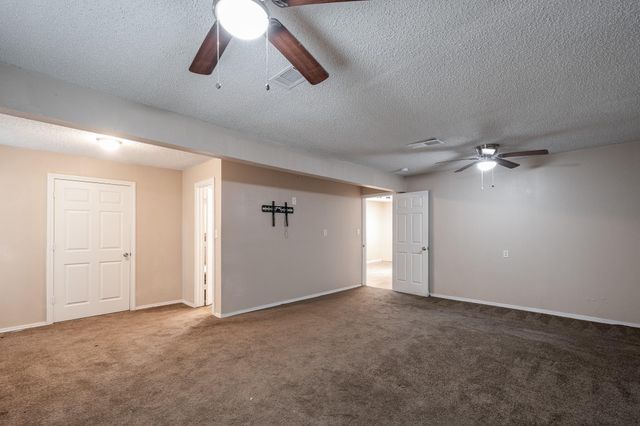 412 Kentucky Street, Liberty, TX 77575