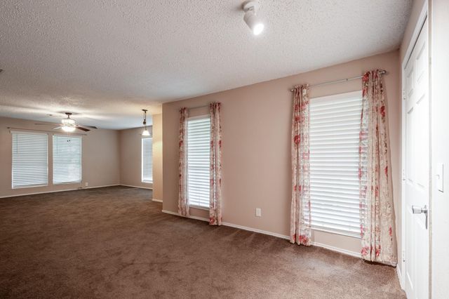 412 Kentucky Street, Liberty, TX 77575