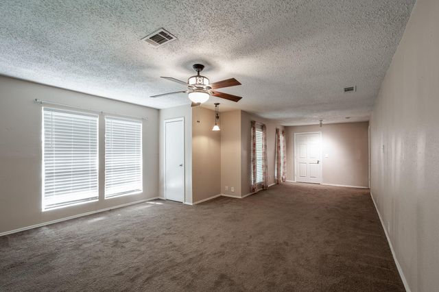 412 Kentucky Street, Liberty, TX 77575
