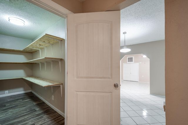 412 Kentucky Street, Liberty, TX 77575