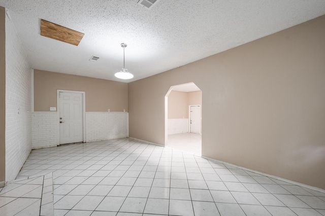 412 Kentucky Street, Liberty, TX 77575
