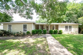 412 Kentucky Street, Liberty, TX 77575