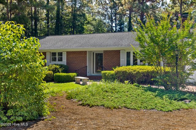 47 Birdie Drive, Whispering Pines, NC 28327