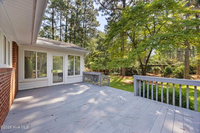 47 Birdie Drive, Whispering Pines, NC 28327