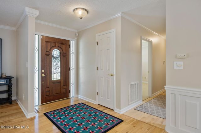 47 Birdie Drive, Whispering Pines, NC 28327