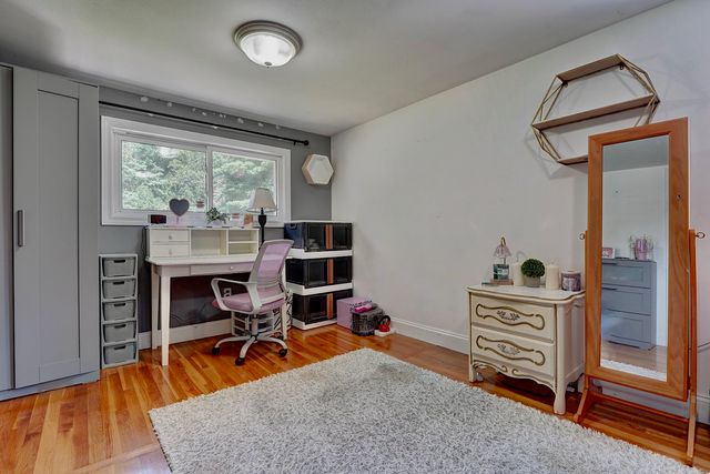 29 Mary Batchelder Road, Hampton, NH 03842