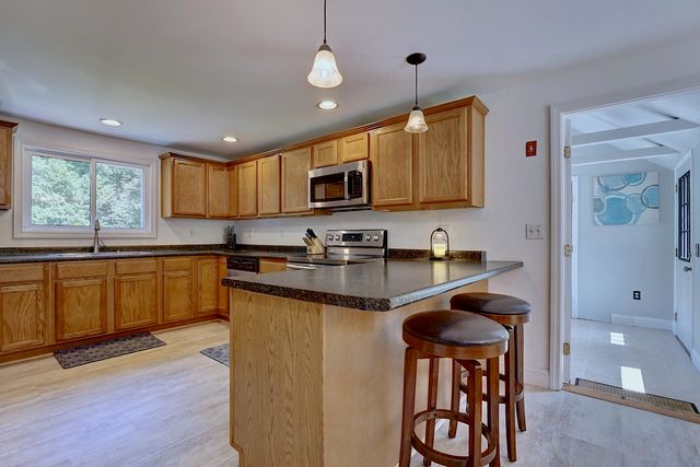 29 Mary Batchelder Road, Hampton, NH 03842