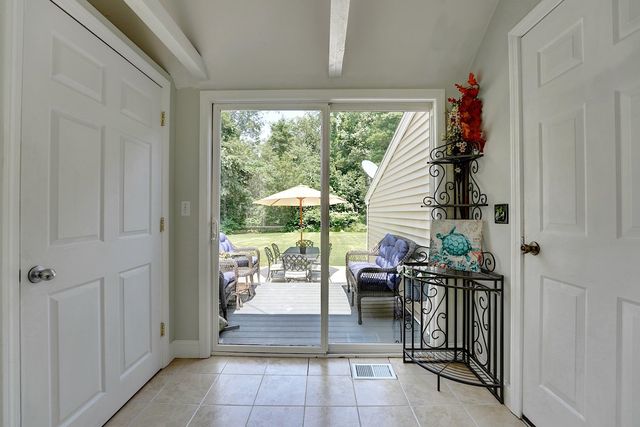 29 Mary Batchelder Road, Hampton, NH 03842