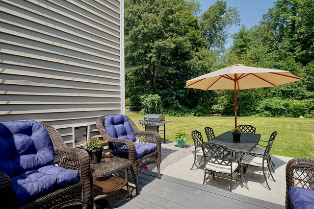 29 Mary Batchelder Road, Hampton, NH 03842