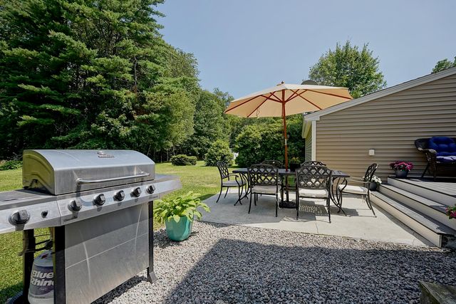 29 Mary Batchelder Road, Hampton, NH 03842