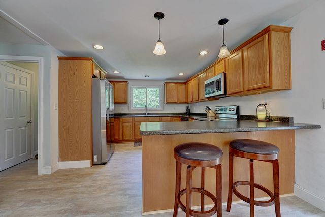 29 Mary Batchelder Road, Hampton, NH 03842