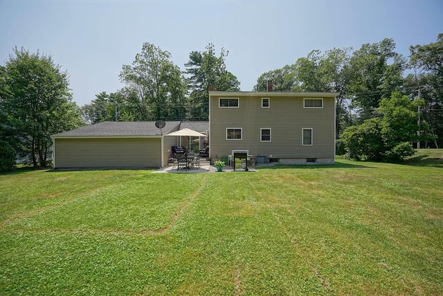 29 Mary Batchelder Road, Hampton, NH 03842