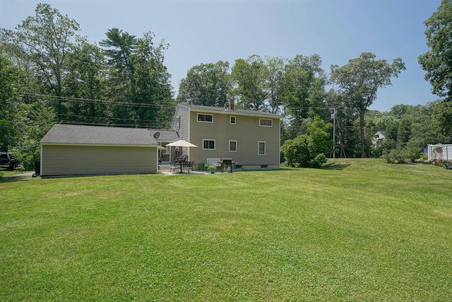 29 Mary Batchelder Road, Hampton, NH 03842