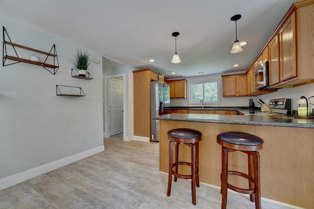 29 Mary Batchelder Road, Hampton, NH 03842