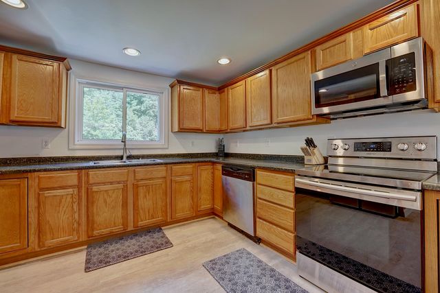 29 Mary Batchelder Road, Hampton, NH 03842
