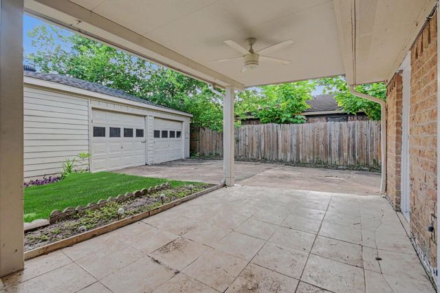 11226 Sagemeadow Lane, Houston, TX 77089