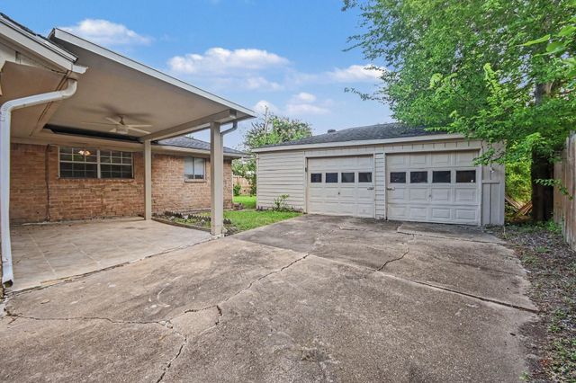 11226 Sagemeadow Lane, Houston, TX 77089