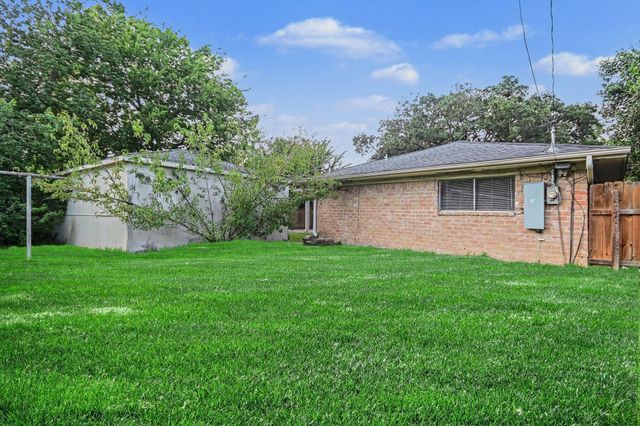 11226 Sagemeadow Lane, Houston, TX 77089