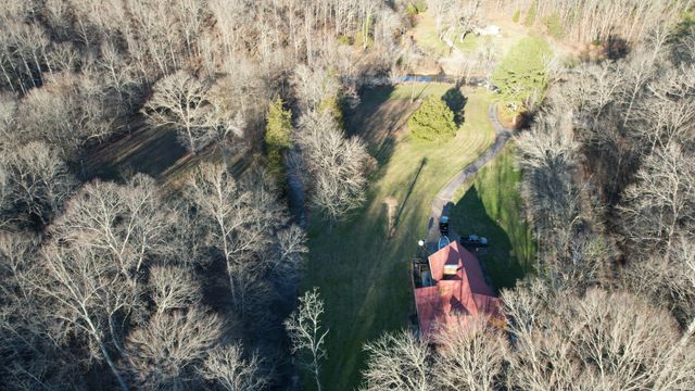 323 Spring Creek Rd, Westpoint, TN 38486