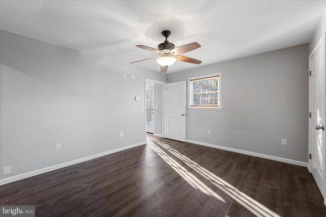 162 TWIN FOX LN, Berkeley Springs, WV 25411