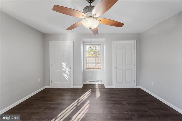 162 TWIN FOX LN, Berkeley Springs, WV 25411