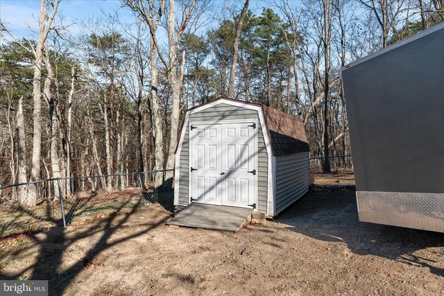 162 TWIN FOX LN, Berkeley Springs, WV 25411