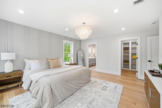 17 Arlington Dr, Livingston Twp., NJ 07039