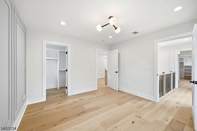 17 Arlington Dr, Livingston Twp., NJ 07039