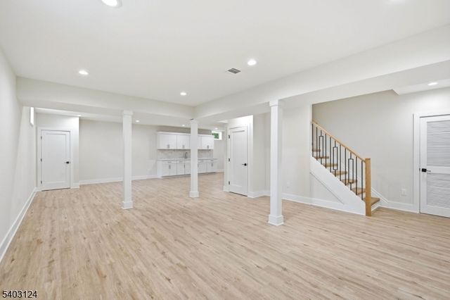 17 Arlington Dr, Livingston Twp., NJ 07039