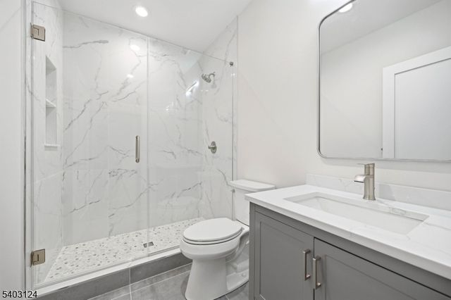 17 Arlington Dr, Livingston Twp., NJ 07039