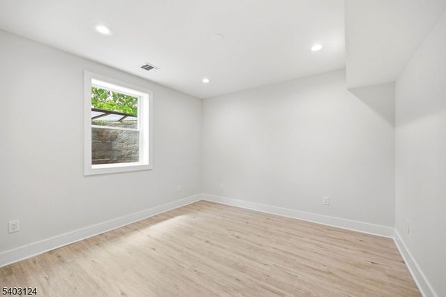 17 Arlington Dr, Livingston Twp., NJ 07039
