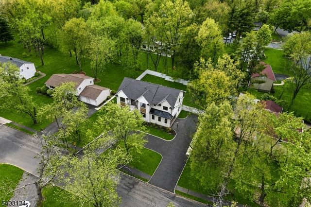 17 Arlington Dr, Livingston Twp., NJ 07039