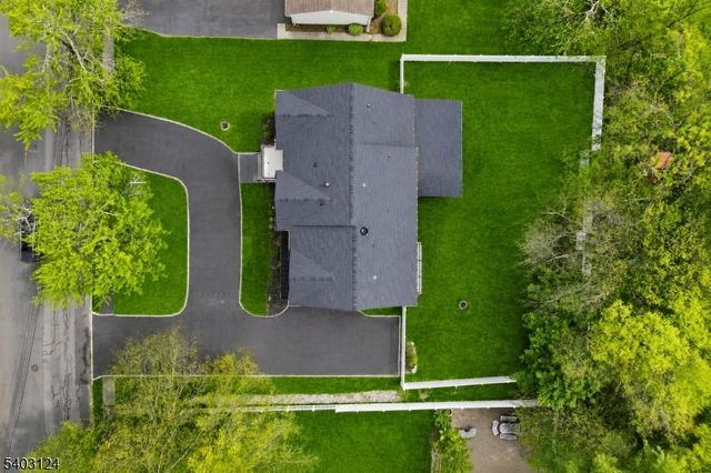 17 Arlington Dr, Livingston Twp., NJ 07039