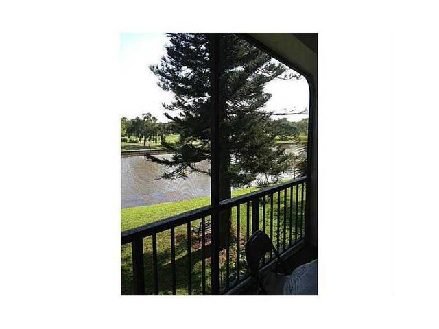 3760 Inverrary Dr 2H, Lauderhill, FL 33319