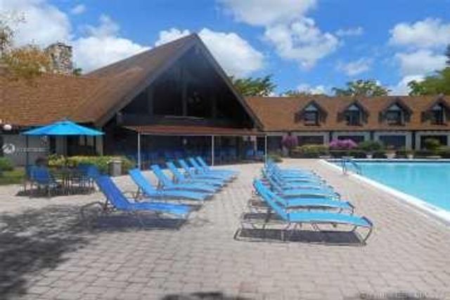 3760 Inverrary Dr 2H, Lauderhill, FL 33319