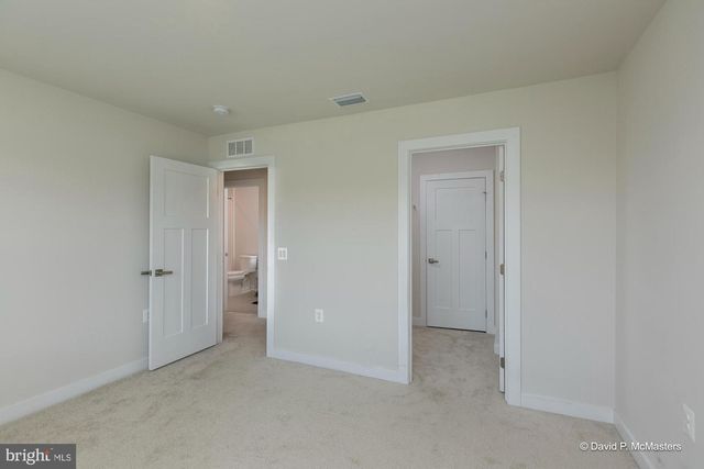 124 GOUDHURST ST, Martinsburg, WV 25405