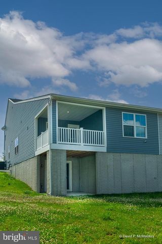 124 GOUDHURST ST, Martinsburg, WV 25405
