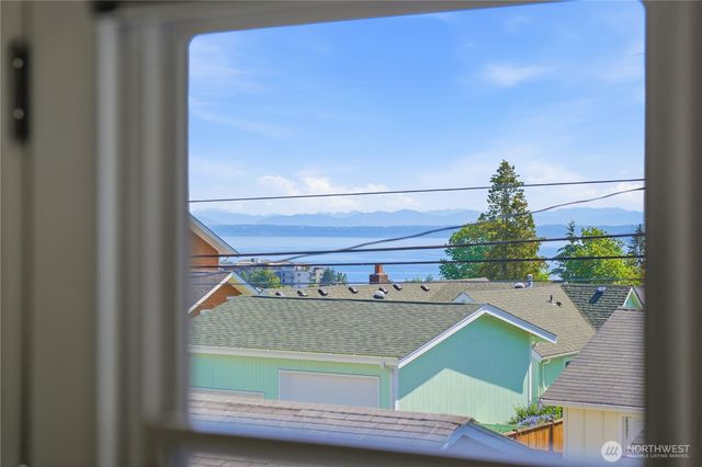 4927 N Bristol Street, Tacoma, WA 98407