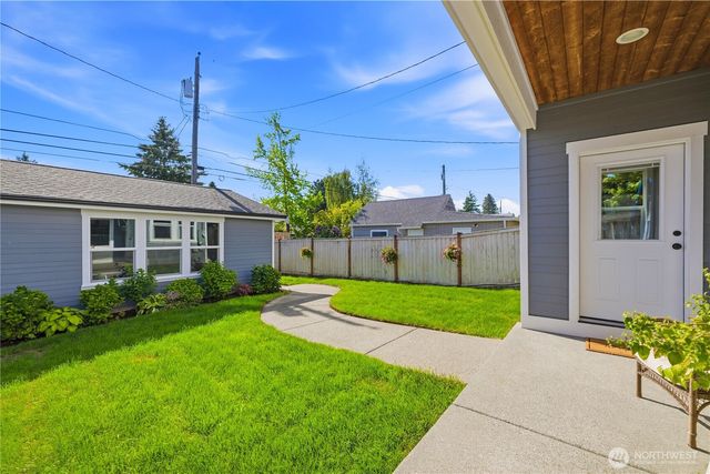 4927 N Bristol Street, Tacoma, WA 98407