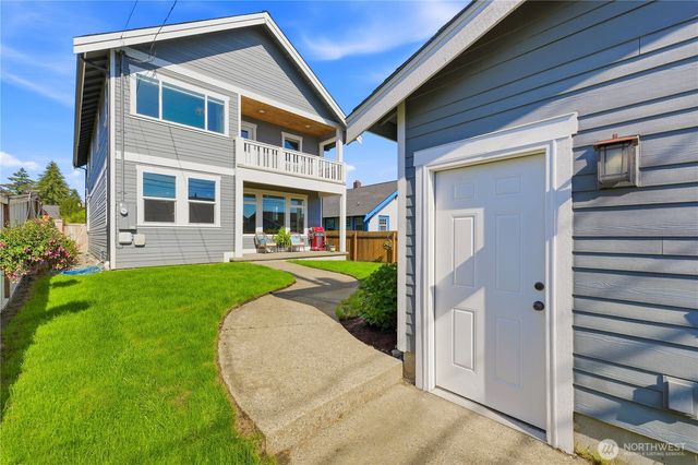 4927 N Bristol Street, Tacoma, WA 98407
