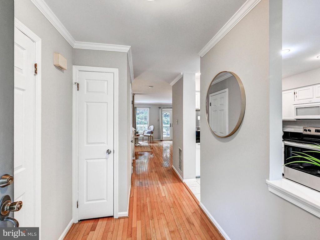Image 3 of property listing at 9345 BREAMORE CT, Laurel, MD 20723