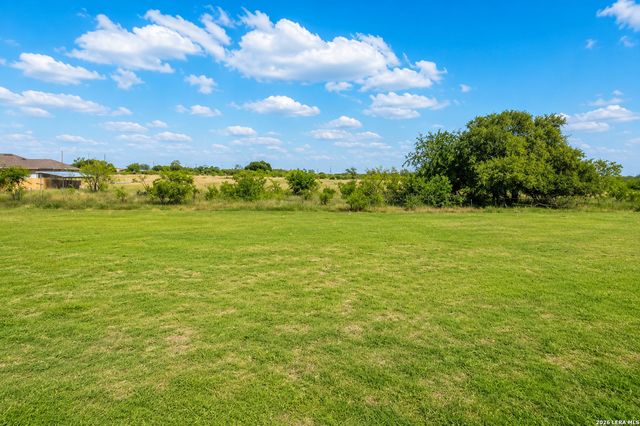 8918 NEW SULPHUR SPRINGS RD, San Antonio, TX 78263