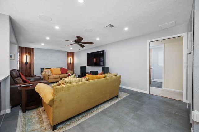 2827 PHEASANT RUN, Clearwater, FL 33759