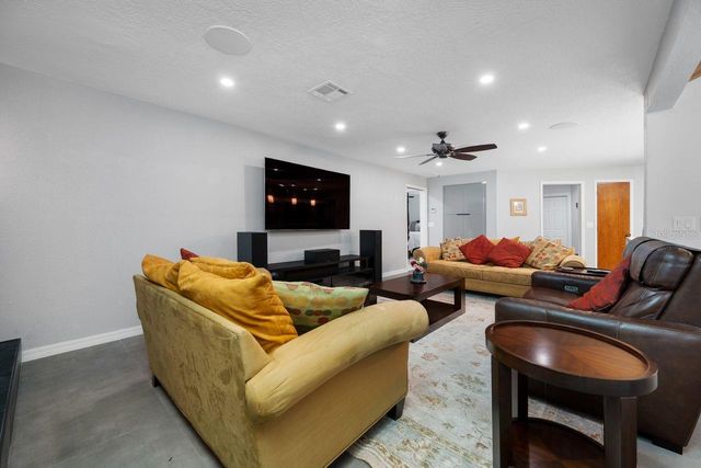 2827 PHEASANT RUN, Clearwater, FL 33759