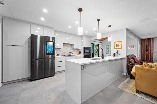 2827 PHEASANT RUN, Clearwater, FL 33759