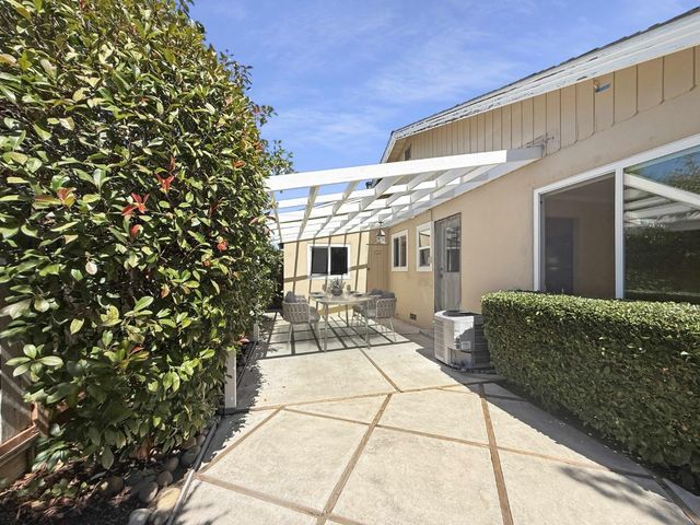 1535 Lloyd Way, Mountain View, CA 94040