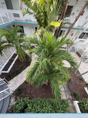 7710 Harding Ave 1, Miami Beach, FL 33141