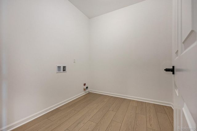 68788 Place Road, Lenox Township, MI 49050