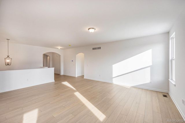 68788 Place Road, Lenox Township, MI 49050