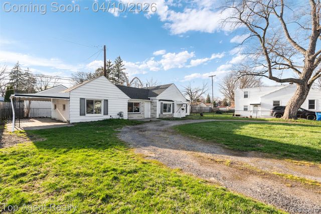 23615 Columbus Avenue, Warren, MI 48089